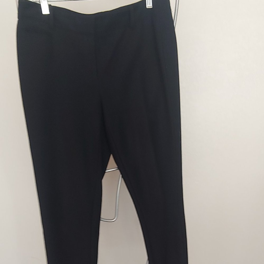 White House Black Market  Black ants  size 6r